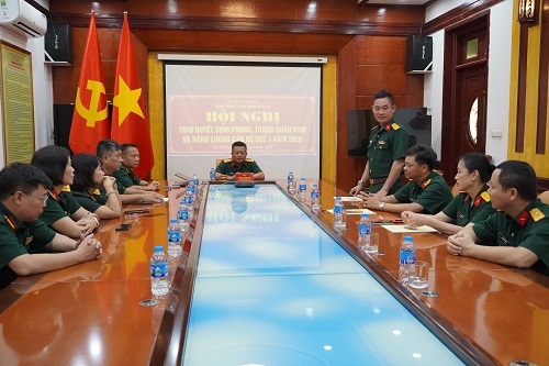 TỔNG CÔNG TY XÂY DỰNG LŨNG LÔ TỔ CHỨC HỘI NGHỊ TRAO QUYẾT ĐỊNH PHONG, THĂNG QUÂN HÀM VÀ NÂNG LƯƠNG CÁN BỘ ĐỢT 1 NĂM 2026